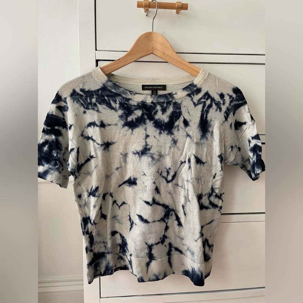 Banana Republic sweater top